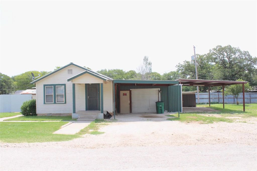 711 Swenson Road, Clyde