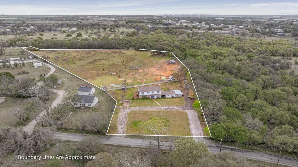 615 College Farm Road, Stephenville