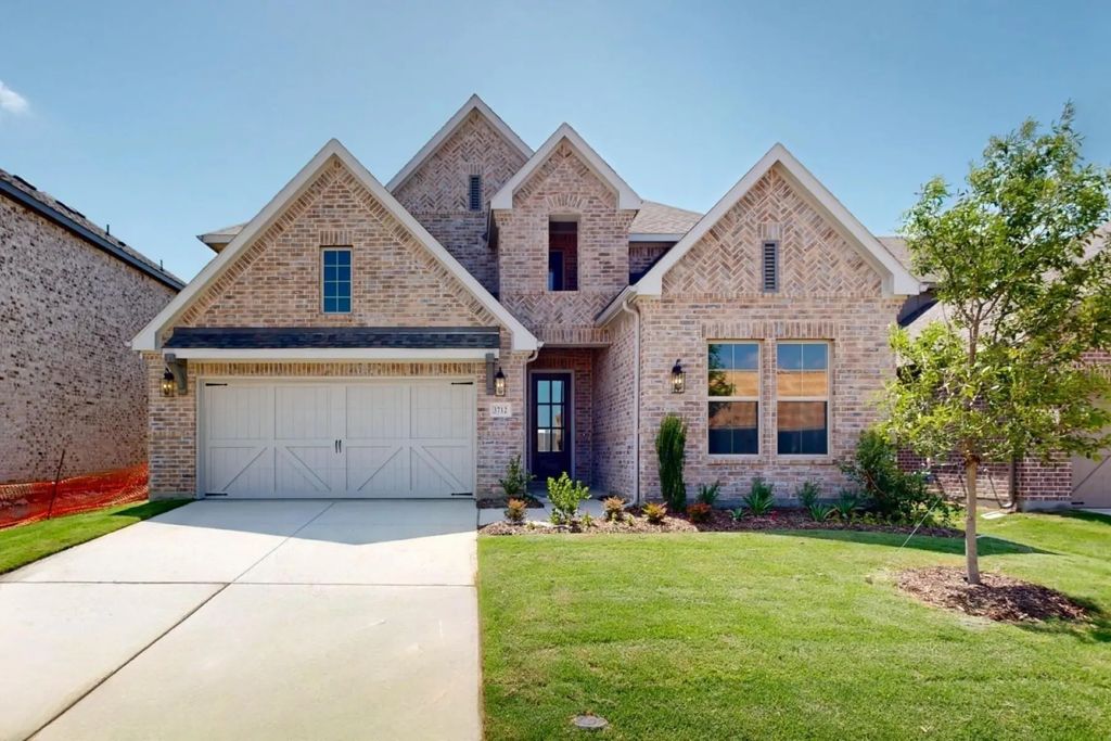 3712 Lavon Drive, Celina