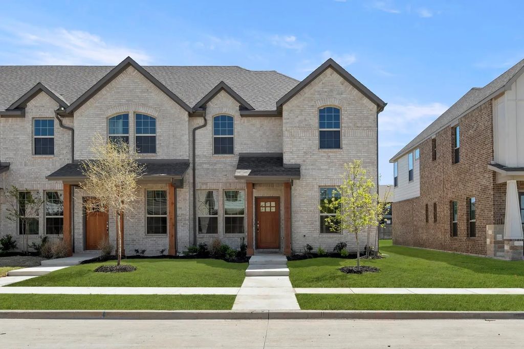 4008 Avion Drive, Sanger