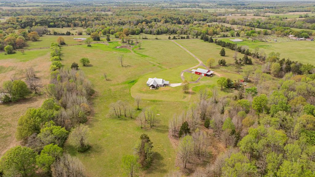 3382 County Road 4990, Winnsboro