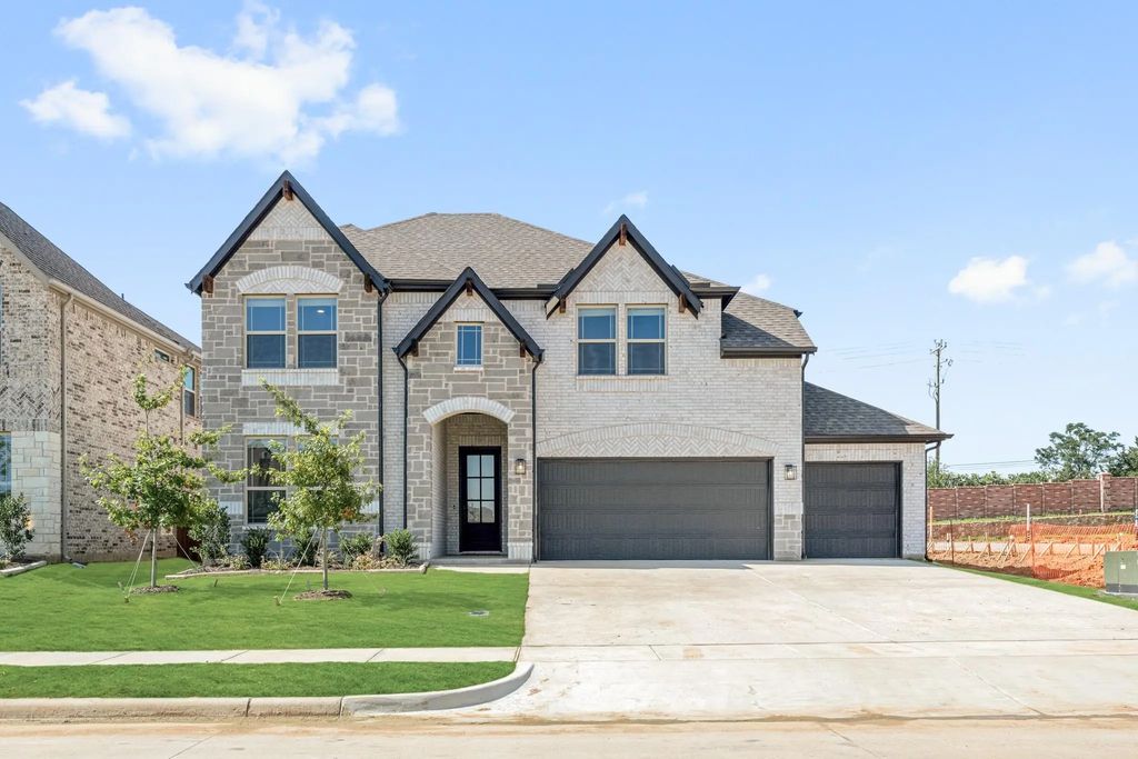729 Seahawk Street, Joshua