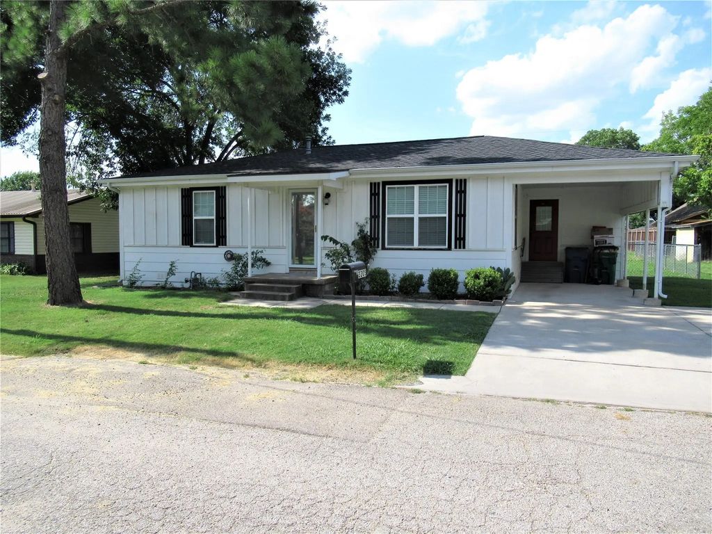 2205 Foster Circle, Caddo Mills