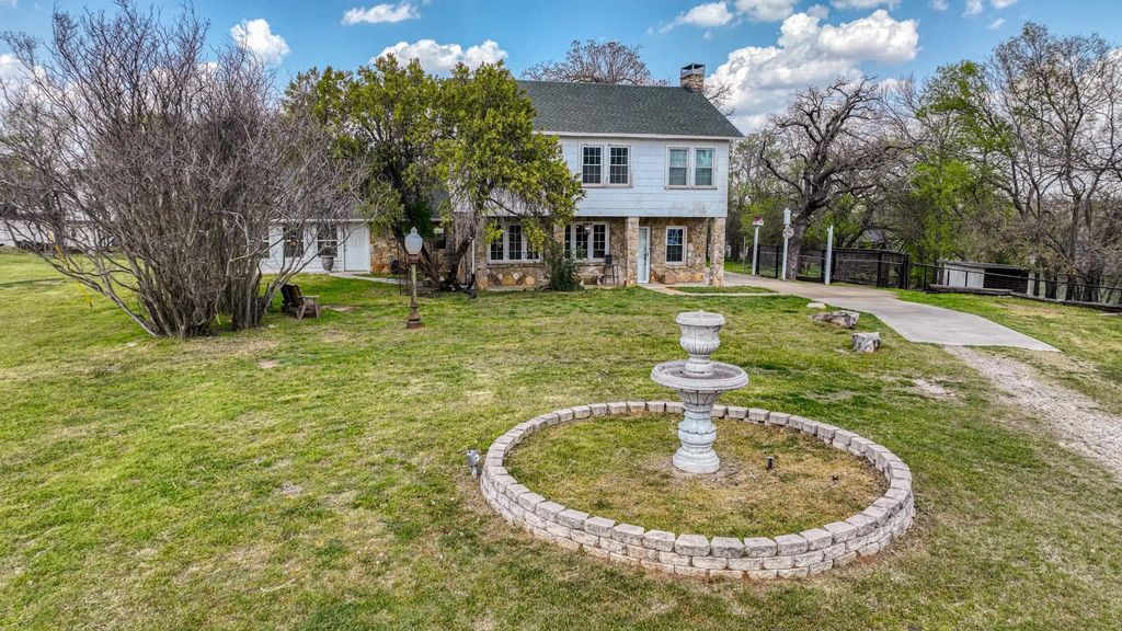 7350 Briar Road, Azle