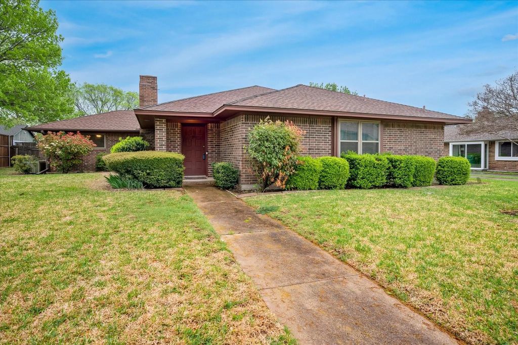3328 Dunes Street, Denton