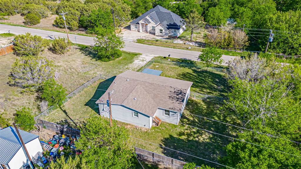 3300 Hilltop Road, Granbury