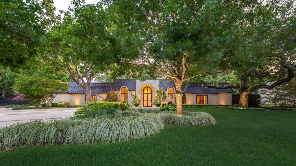 10989 Crooked Creek Drive, Dallas