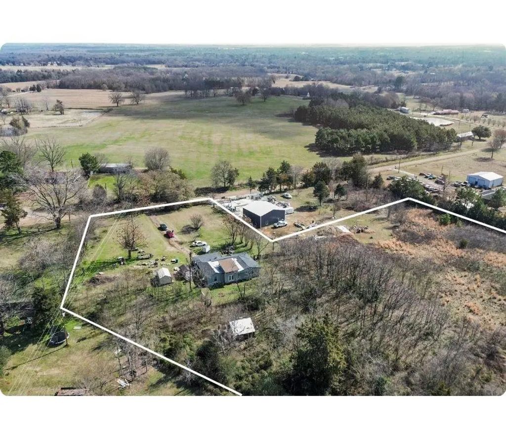 399 County Road 1452, Mount Pleasant