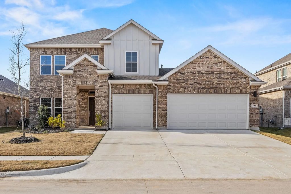 736 Vineyard Way, Forney