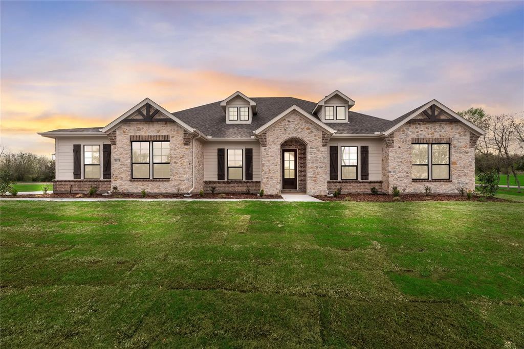 1010 Julian Drive, Van Alstyne