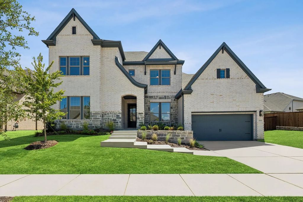 1914 Holly Oak Way, Fate