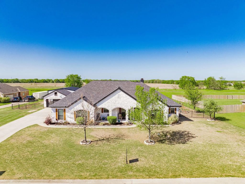 4070 Hackberry Circle, Caddo Mills