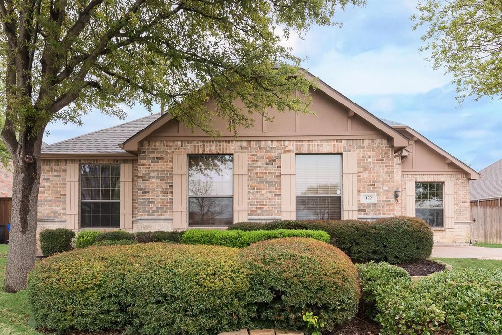 122 Trophy Trail, Forney