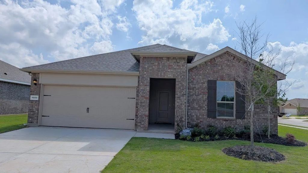 1000 Traction Trail, Cleburne