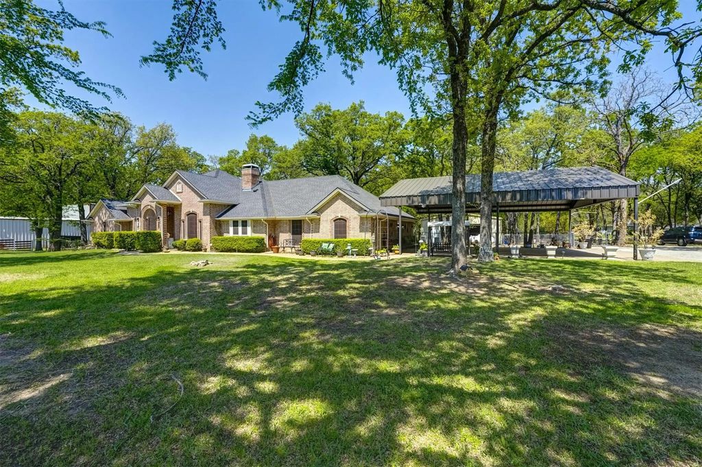 360 Lanier Road, Combine