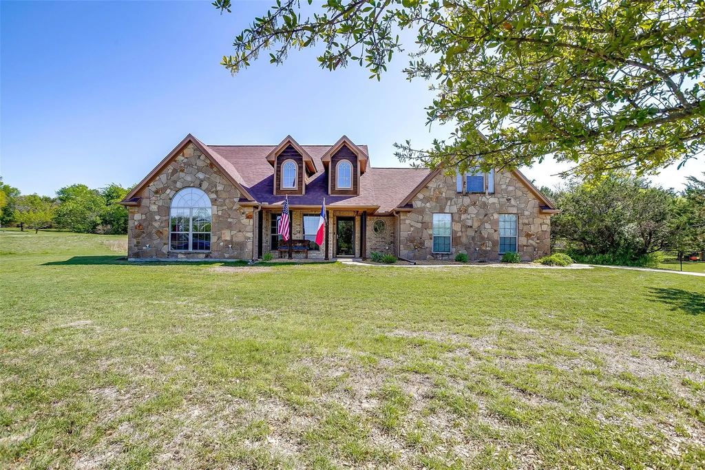 777 Trailwood Drive, Weatherford