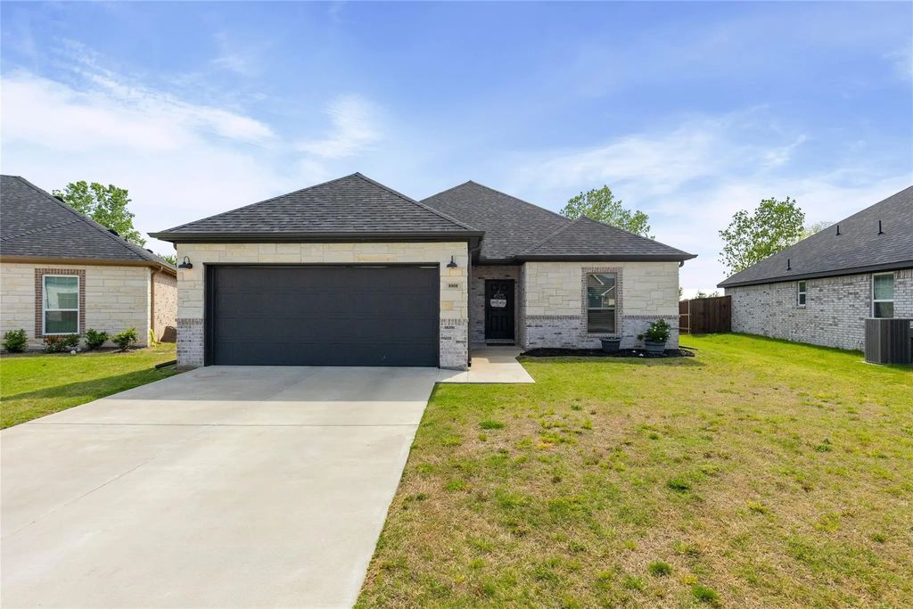 8908 Kiowa Drive, Greenville
