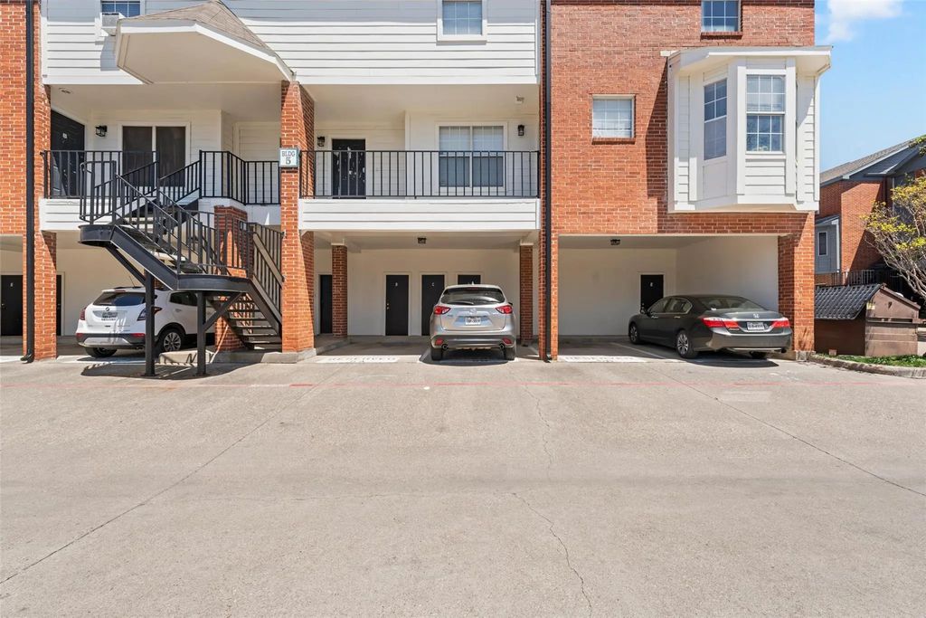 600 Bagby Avenue 5d, Waco