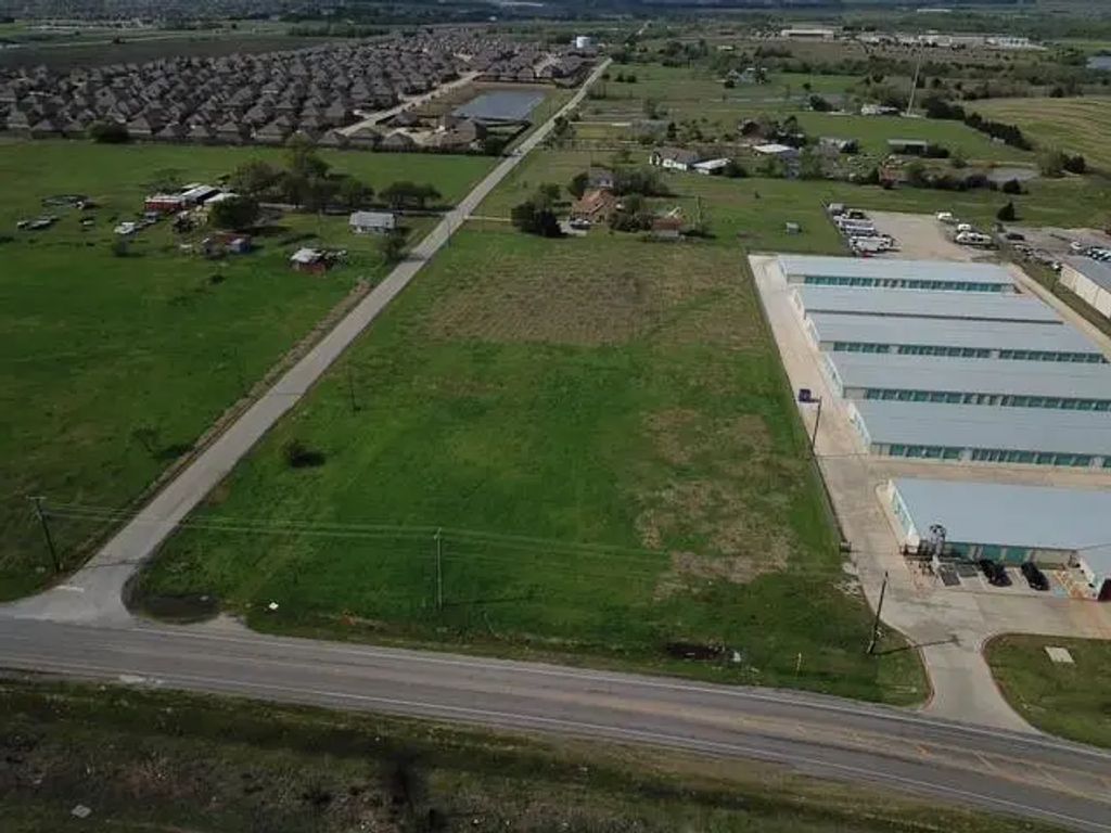 7713 Fm 741, Forney