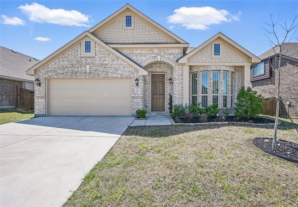 625 Ridgewater Trail, Fort Worth