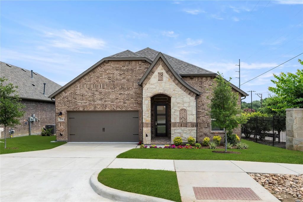 2514 Rockbrook, Garland