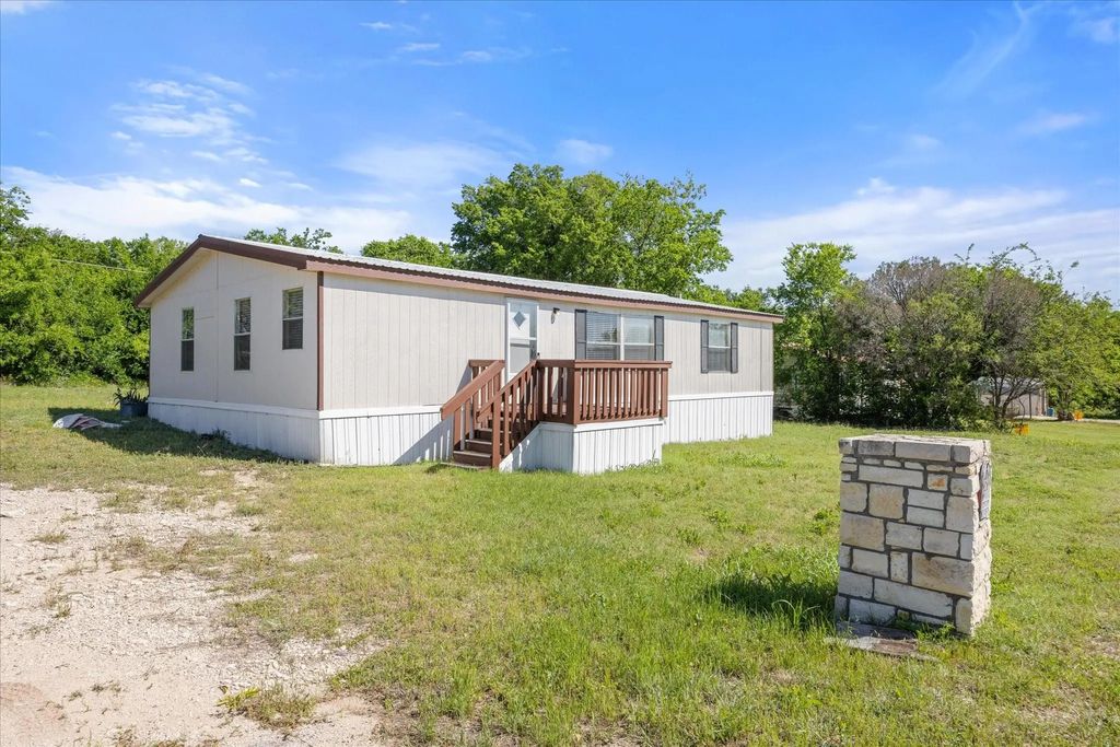 3520 Evergreen Drive, Granbury