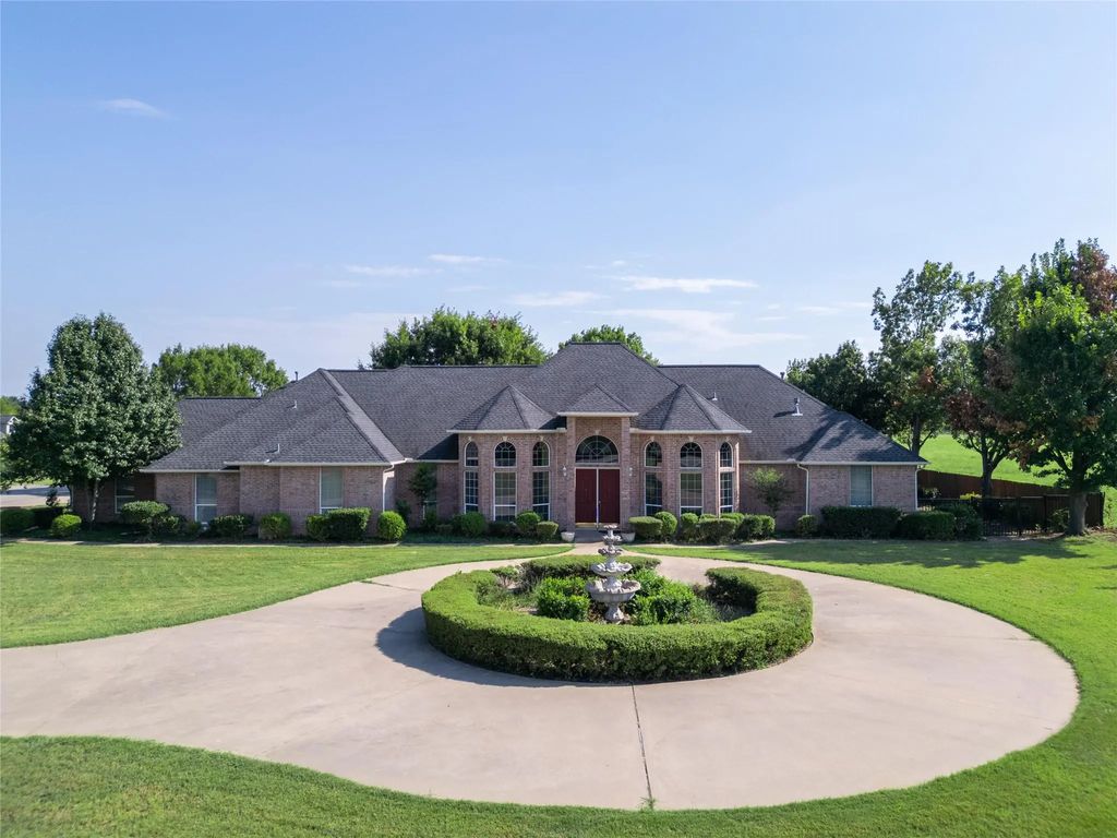801 Alconberry Drive, Crowley