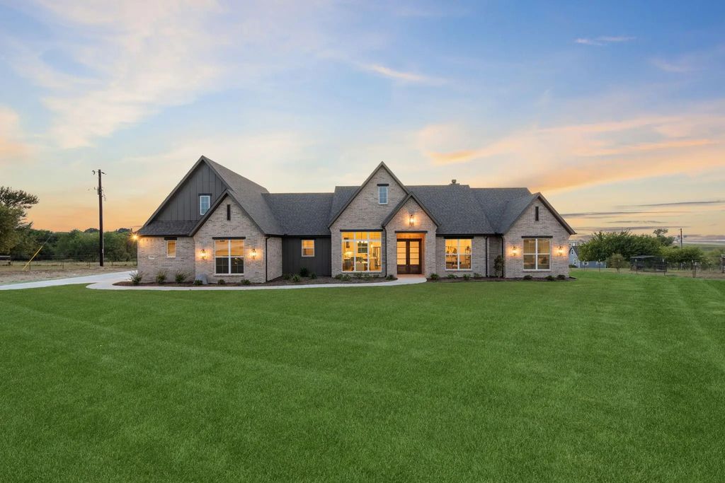 729 Kincannon, Rhome