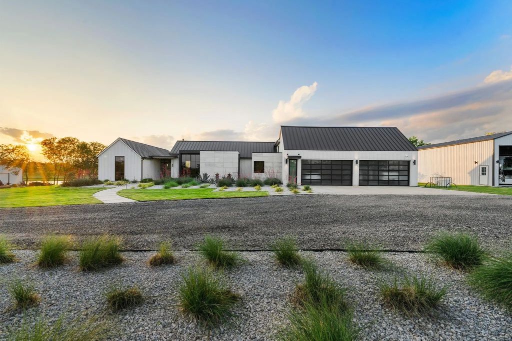 1800 Moseley Road, Ennis