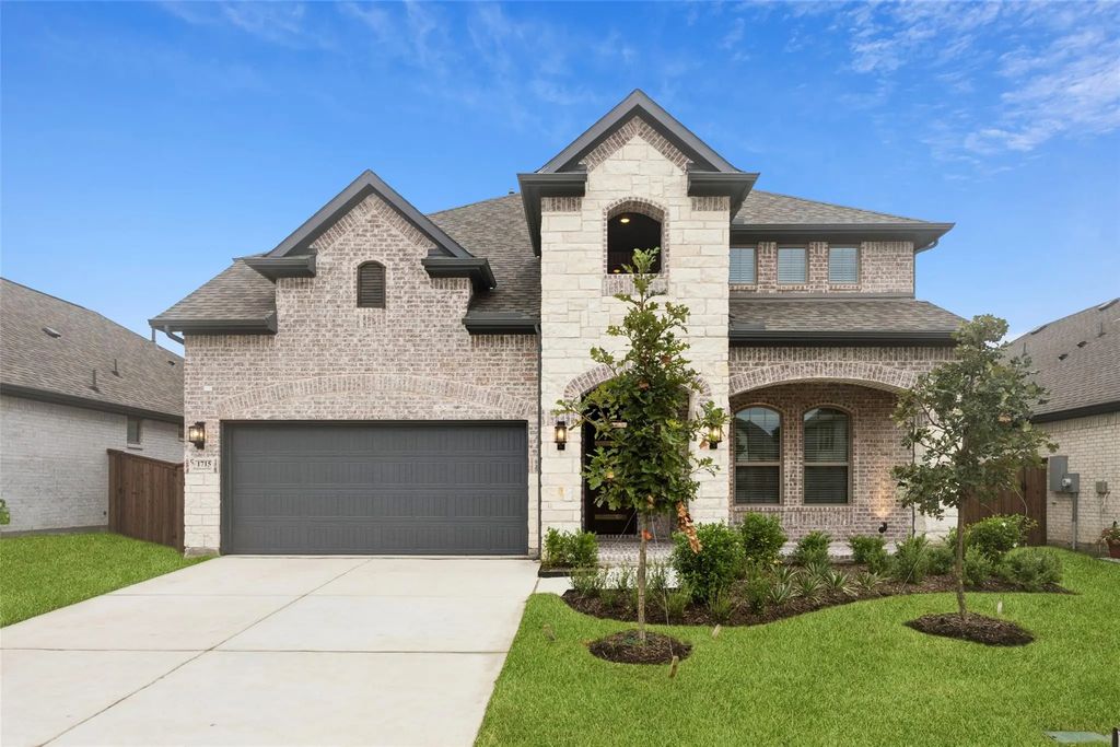 1715 Highwood Road, Forney