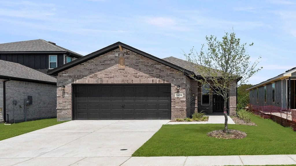 2924 Kimberwick, Anna