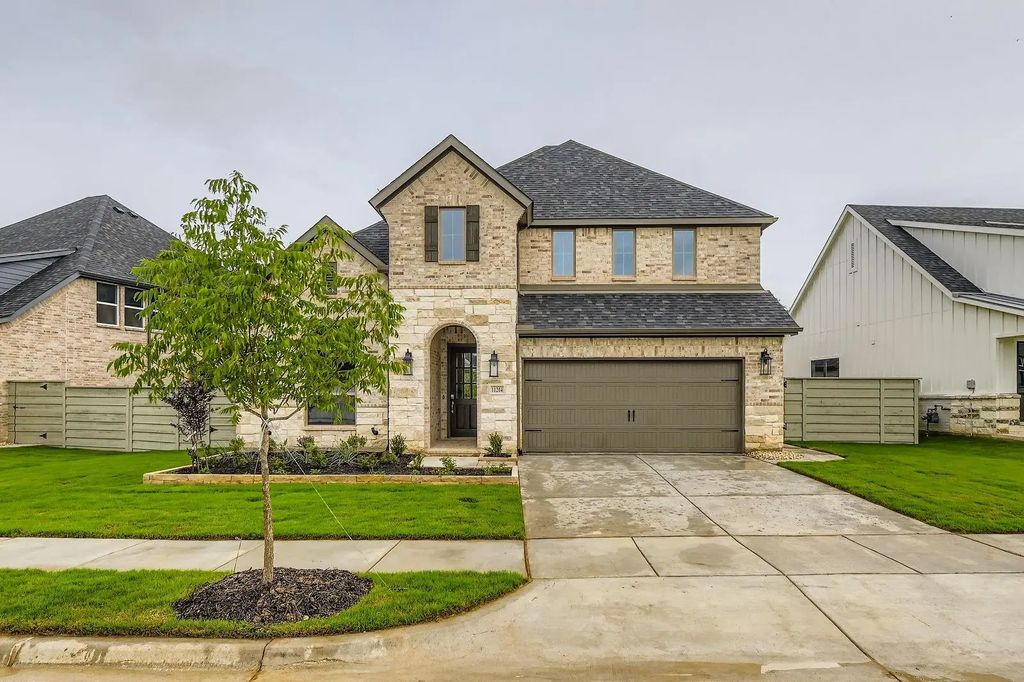 11204 Canopy Trail, Justin