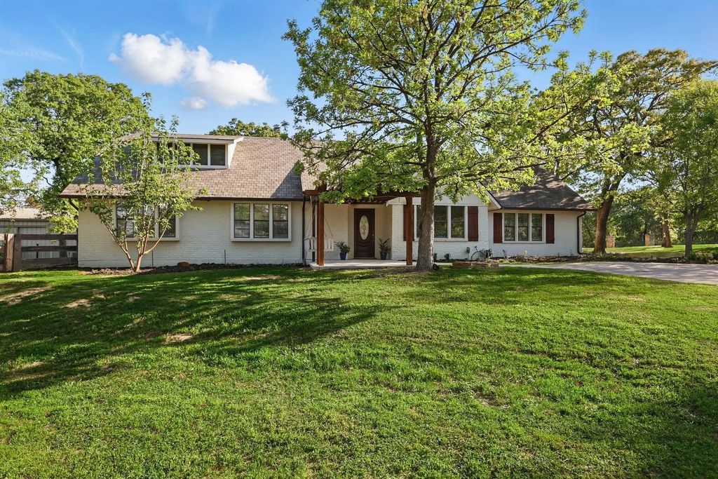 841 Caublestone Hill Drive, Argyle
