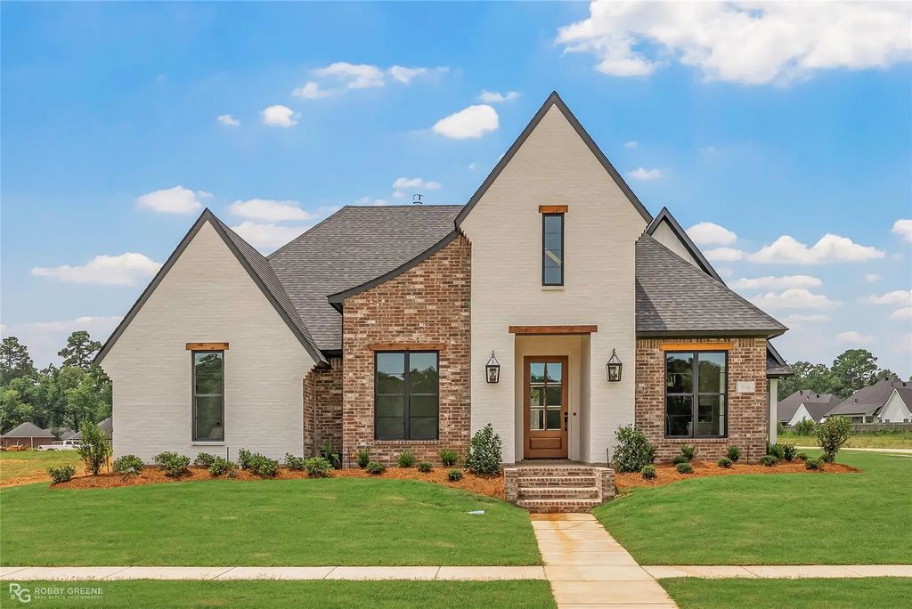 916 Aaron Lane, Benton