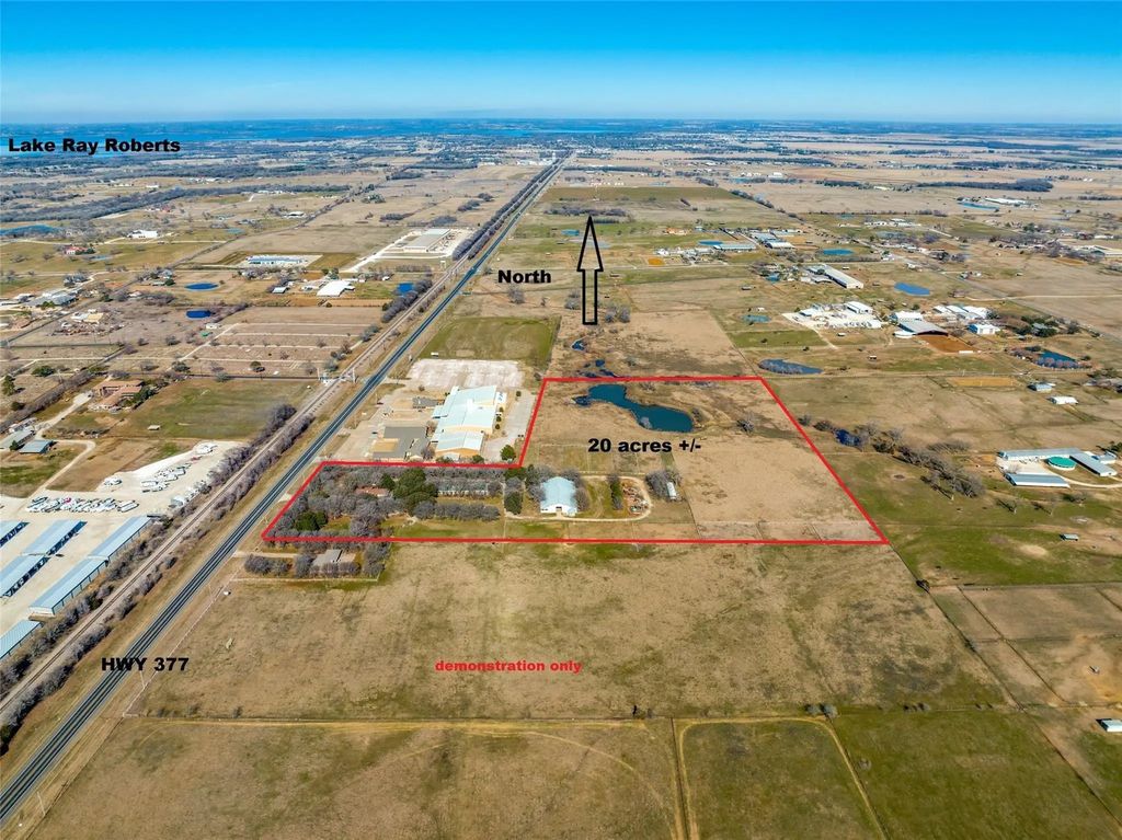 9470 S Highway 377 , Pilot Point