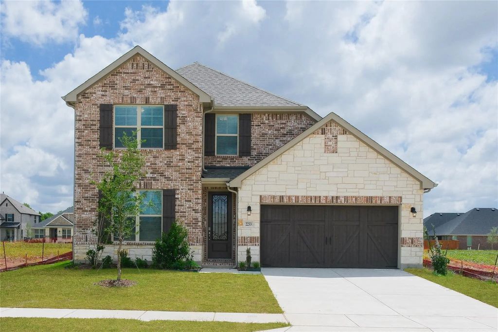 2233 Valencia Drive, Little Elm