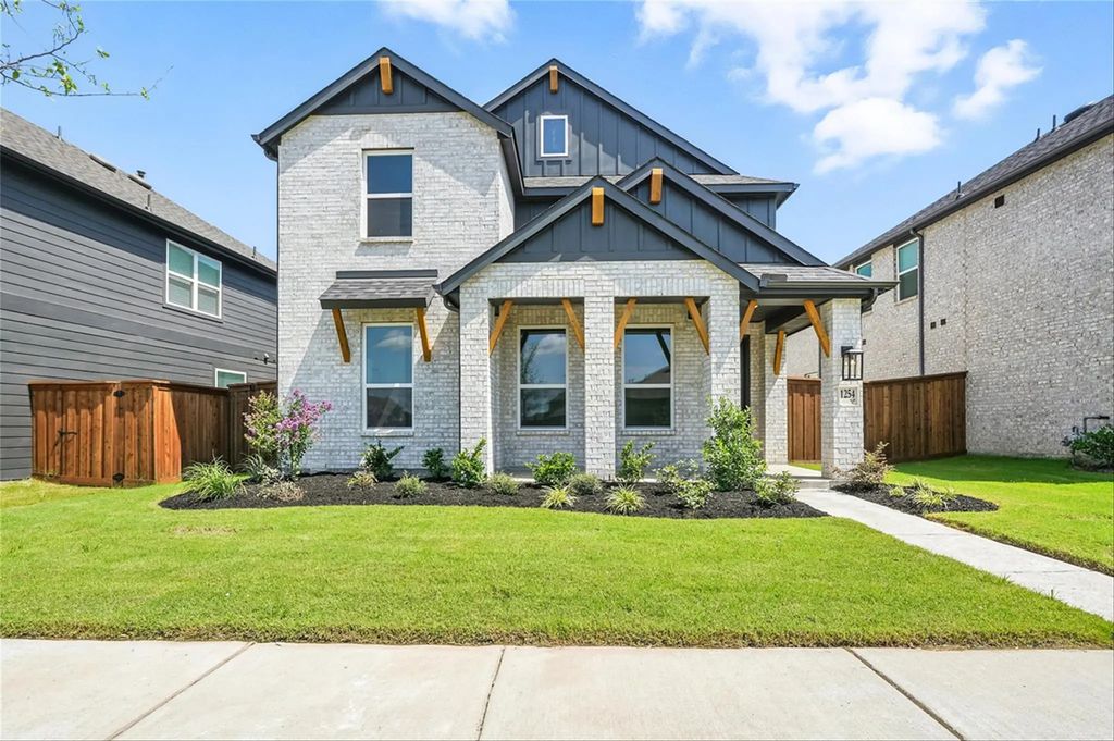 1254 Falls Rush Way, Royse City