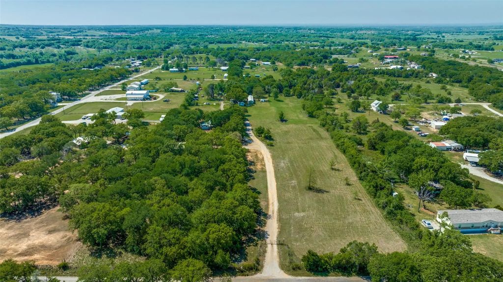 119 Private Road 1186, Decatur