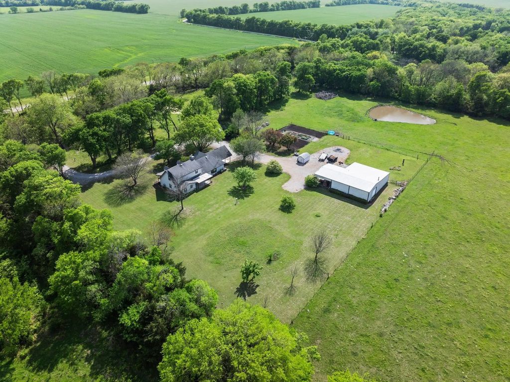 14143 Fm-697, Whitewright