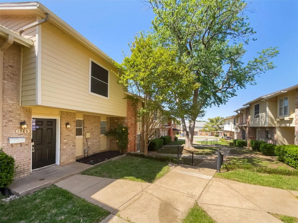 1985 Shorewood Drive, Grapevine