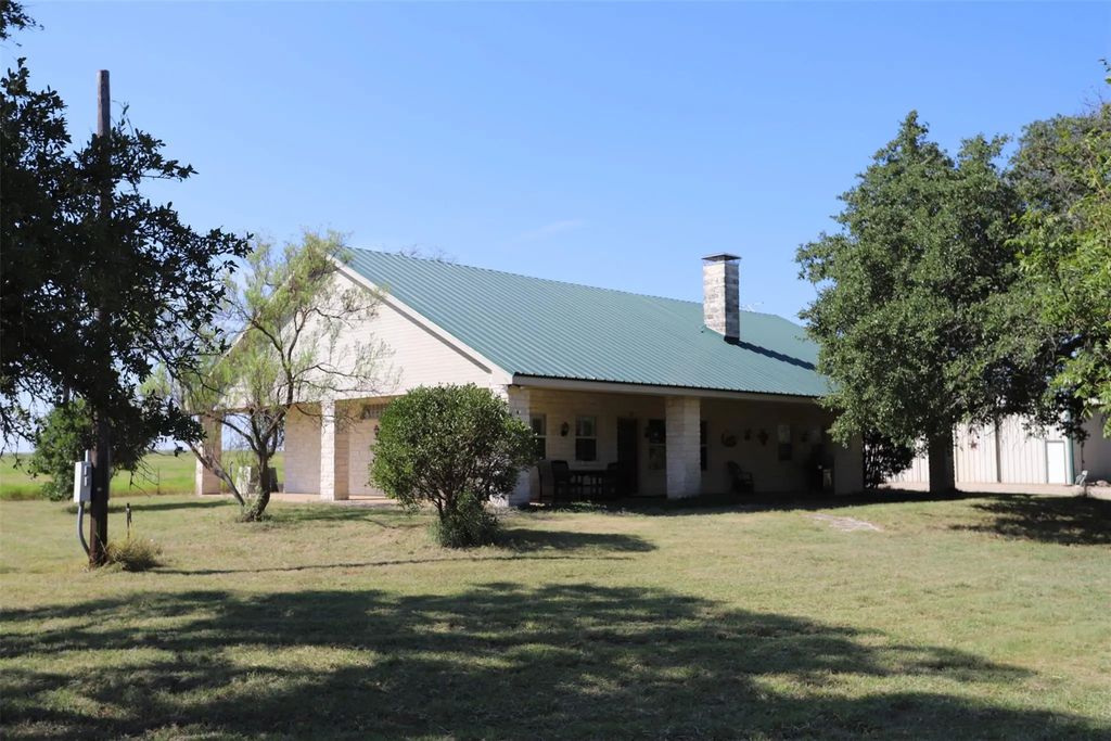 1485 County Road 224, Valley Mills