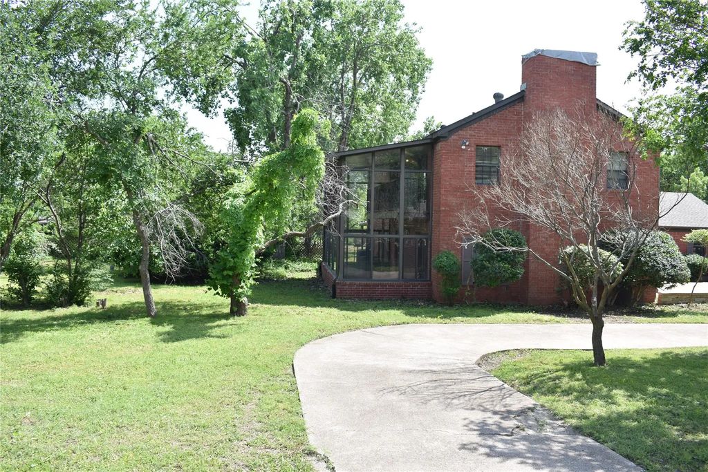 4912 Williford Road, Sachse
