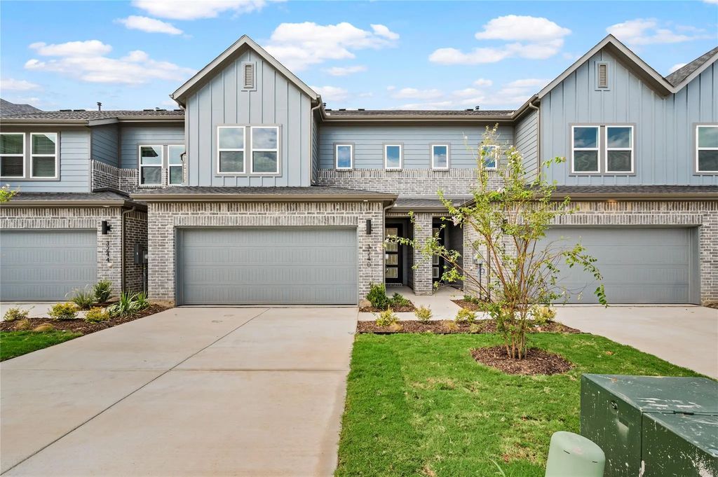 3240 Rustic Creek Drive, Northlake