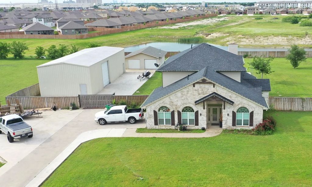 749 Ranch Road, Fort Worth
