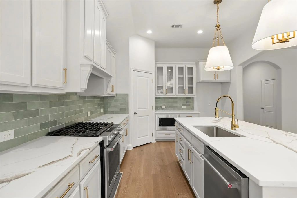 306 Blue Stem Lane, Aledo