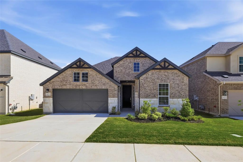 1423 Odette Drive, Arlington