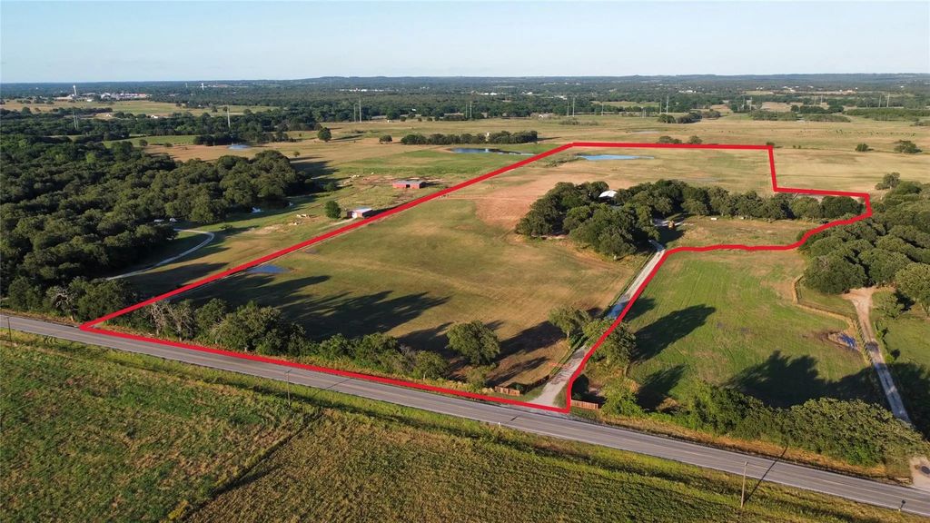 1755 S Fm 1655, Alvord