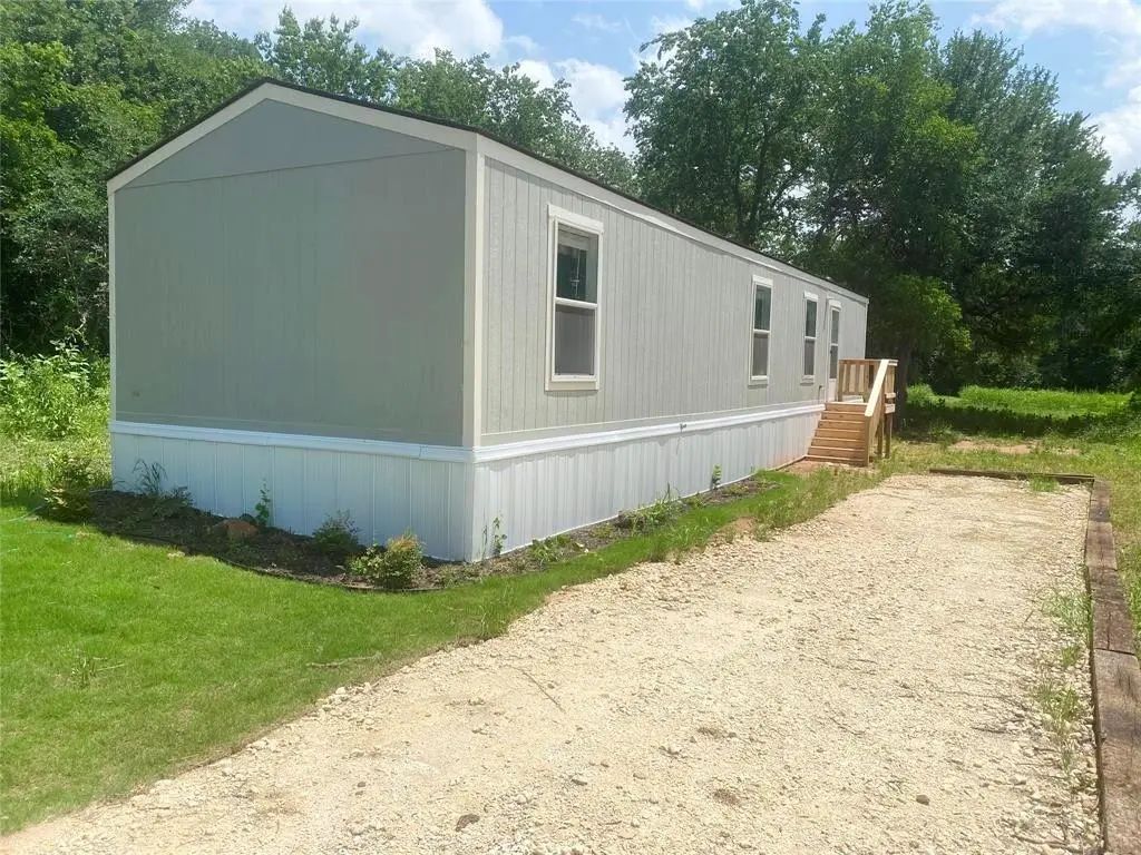 329 Capricorn Drive, Granbury