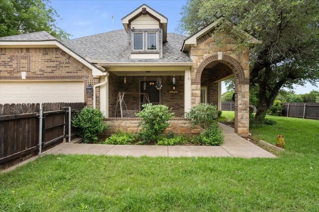 196 Creek Drive, Whitney