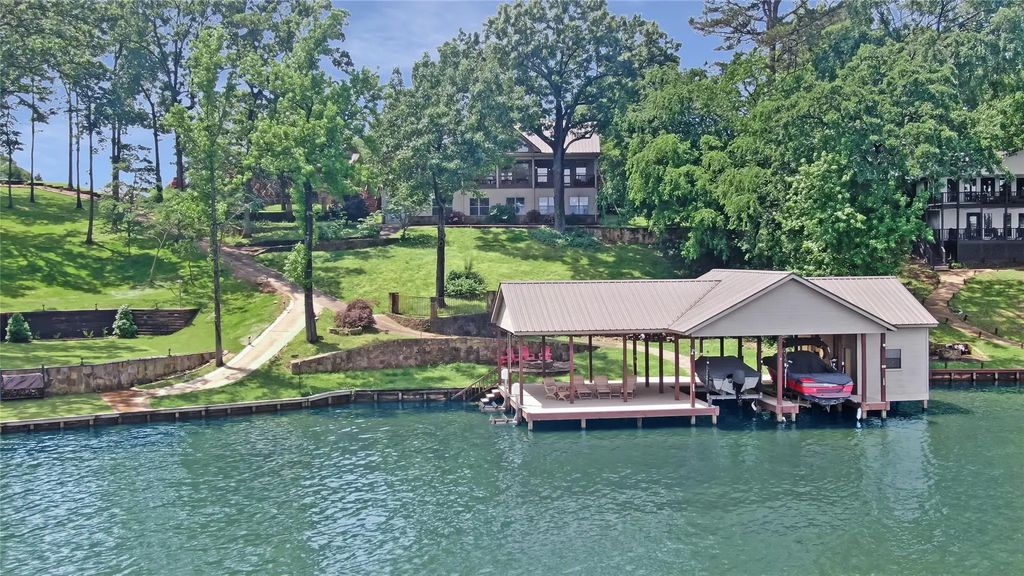 960 Mark Circle, Scroggins